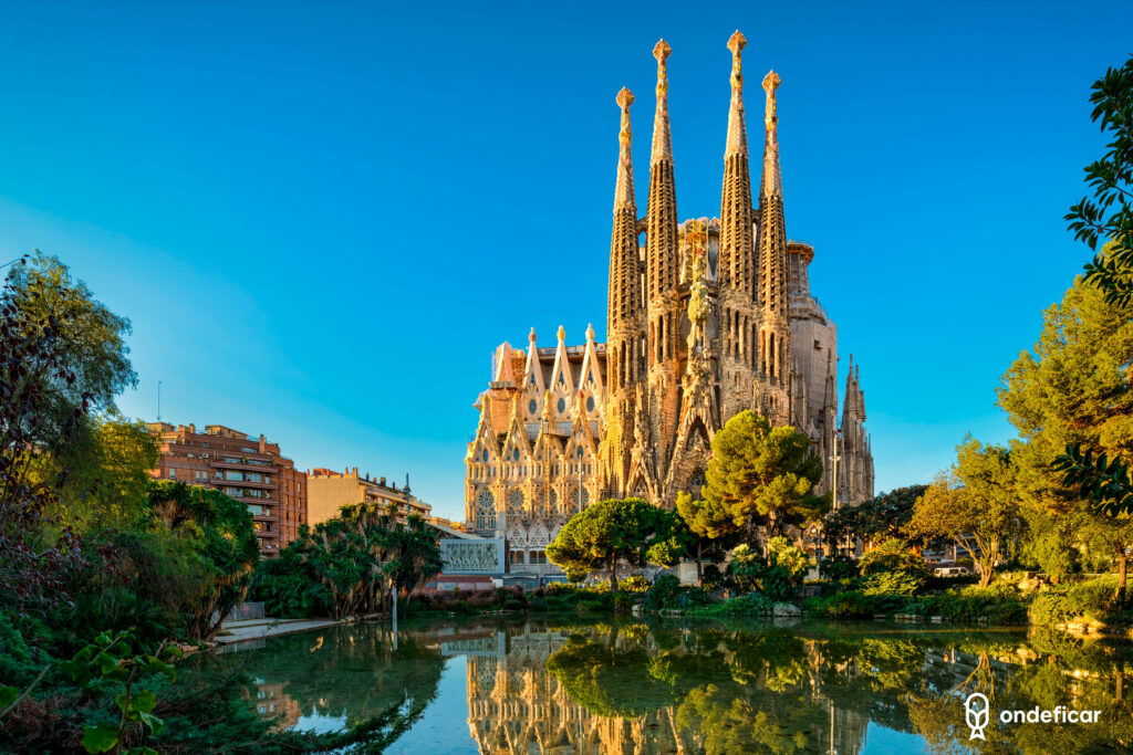 Onde Ficar em Barcelona: Melhores bairros e hotéis